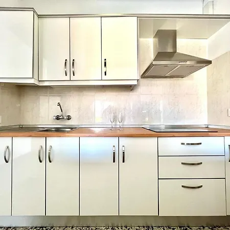 Cozy Apartment, Only 3 Min Walk From The Beach In Los Gigantes * Acantilado de los Gigantes
