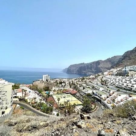 Cozy Apartment, Only 3 Min Walk From The Beach In Los Gigantes Appartement Acantilado de los Gigantes
