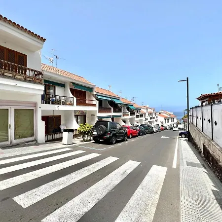 Cozy Apartment, Only 3 Min Walk From The Beach In Los Gigantes Acantilado de los Gigantes