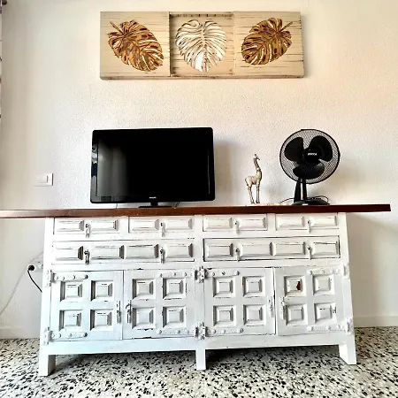 Cozy Apartment, Only 3 Min Walk From The Beach In Los Gigantes Daire